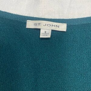ST. JOHN Knit BASICS Tank Sz S (med) 
EXCELLENT CONDITION